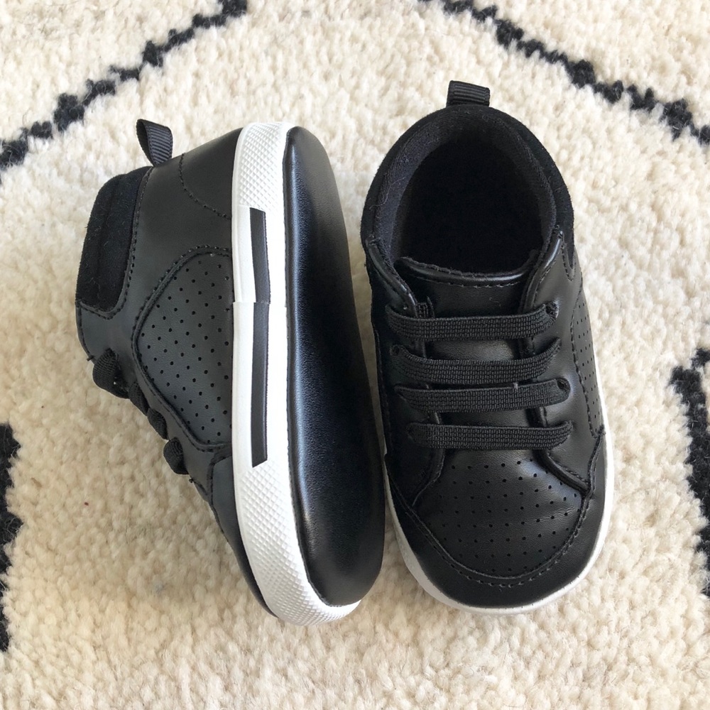 Baby Crib Sneakers, Black, Size 3
